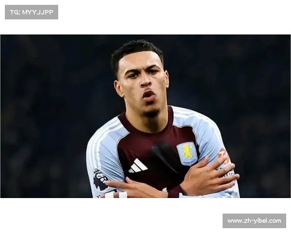 维拉2-1逆转曼联，罗杰斯梅开二度助主队全取三分